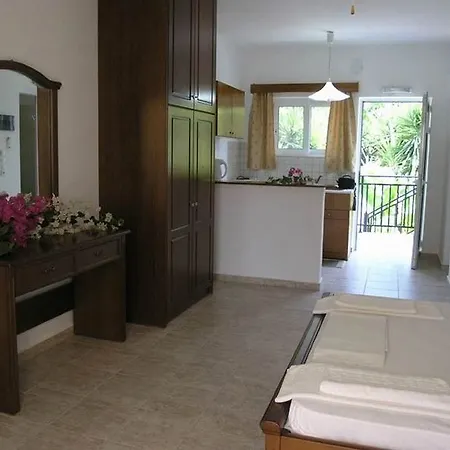 Hotel Stefanos 2*