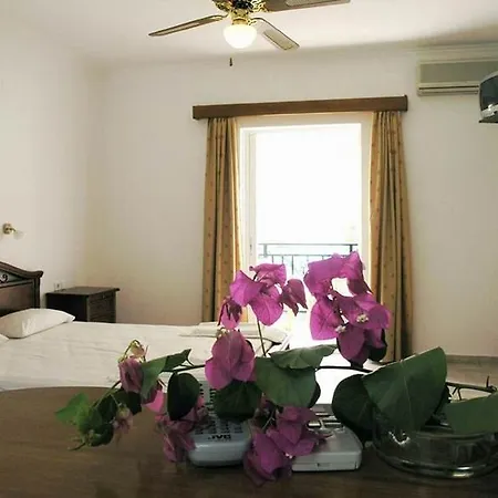Hotel Stefanos 2*